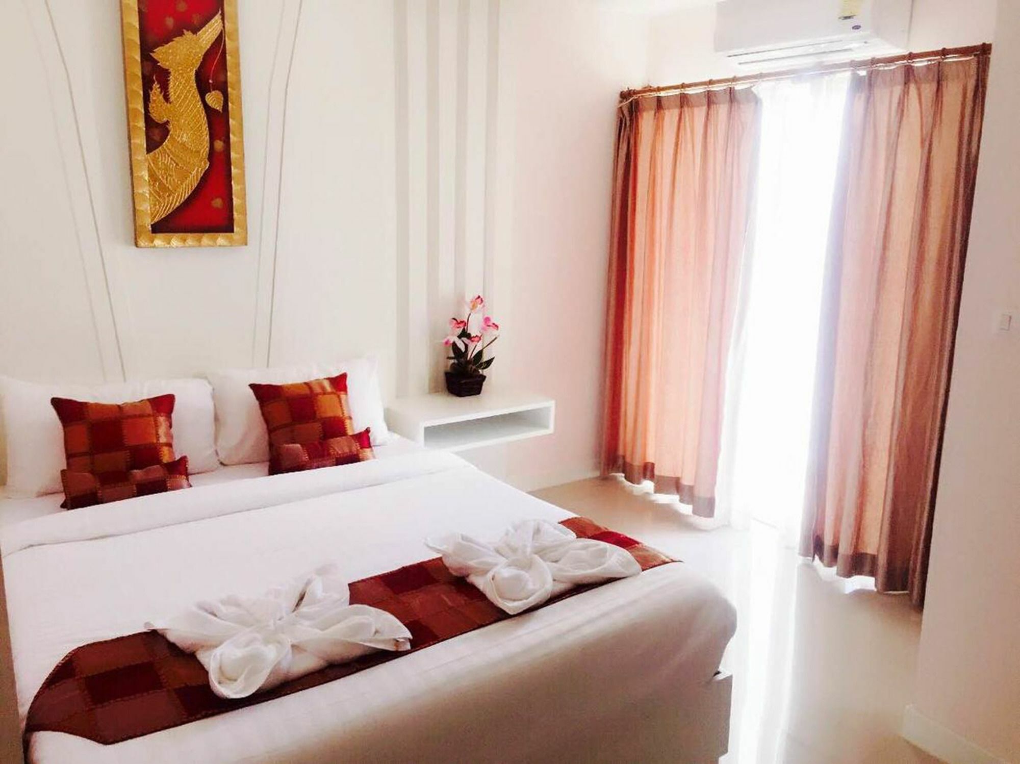 J Sweet Dream Boutique Hotel Phuket Patong Exterior foto