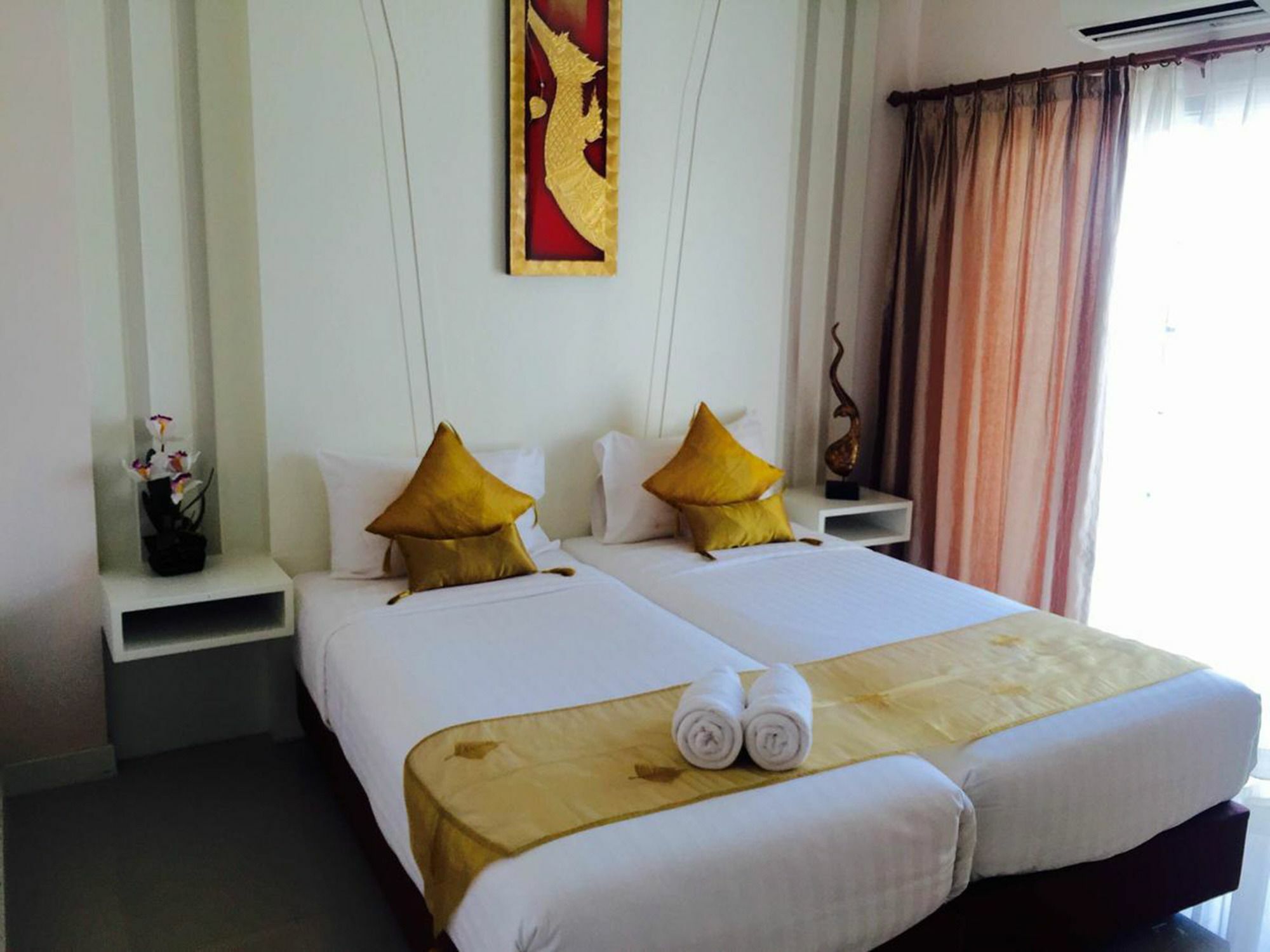 J Sweet Dream Boutique Hotel Phuket Patong Exterior foto