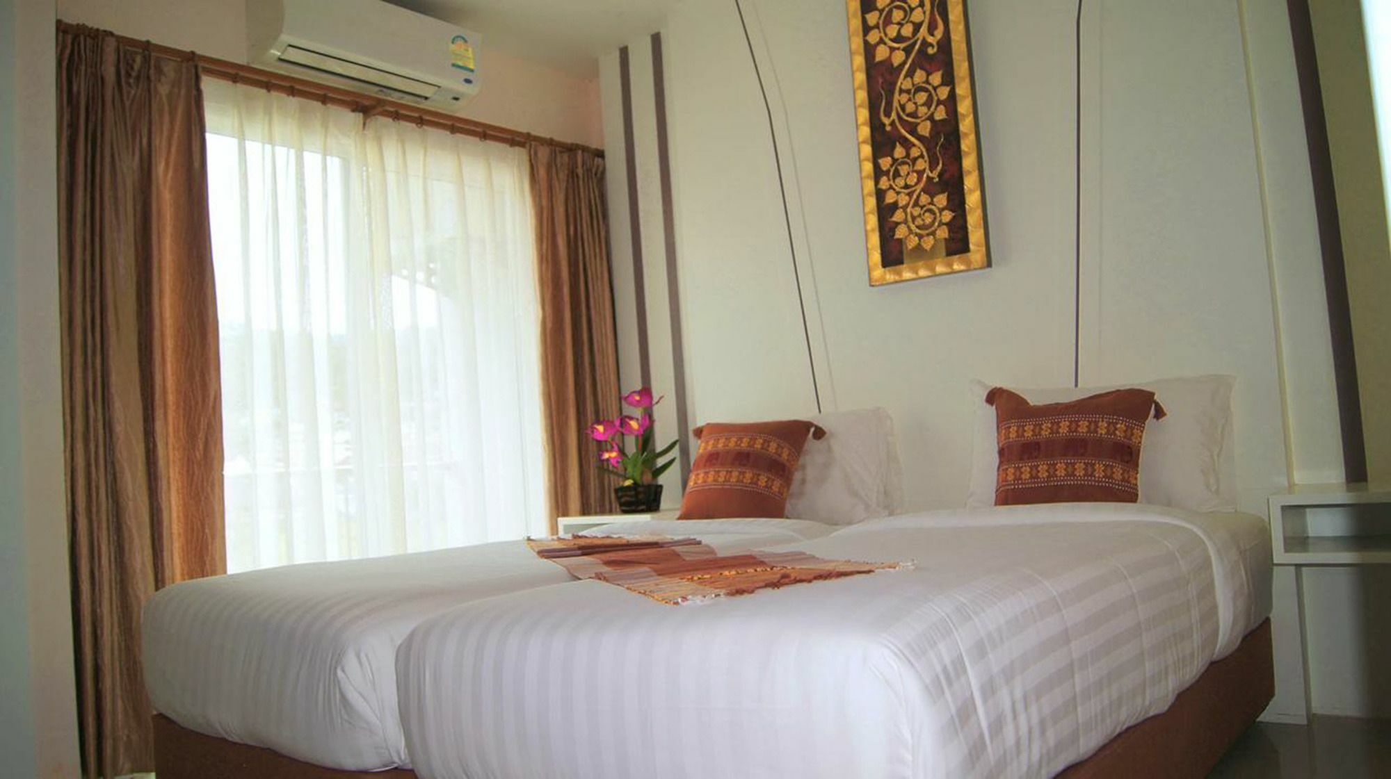 J Sweet Dream Boutique Hotel Phuket Patong Exterior foto